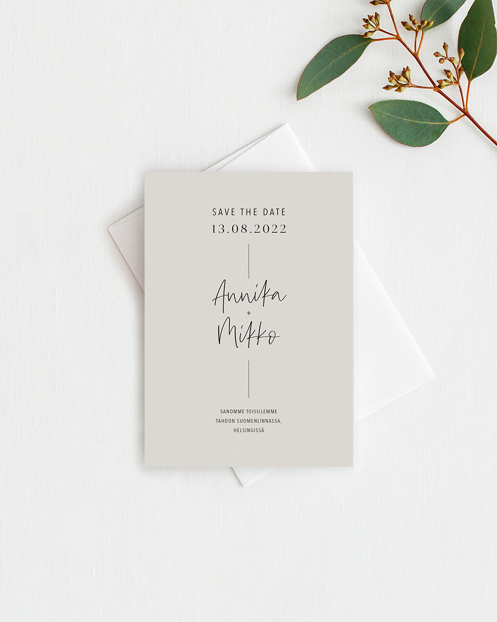 Simple elegant save the date kortti hiekka