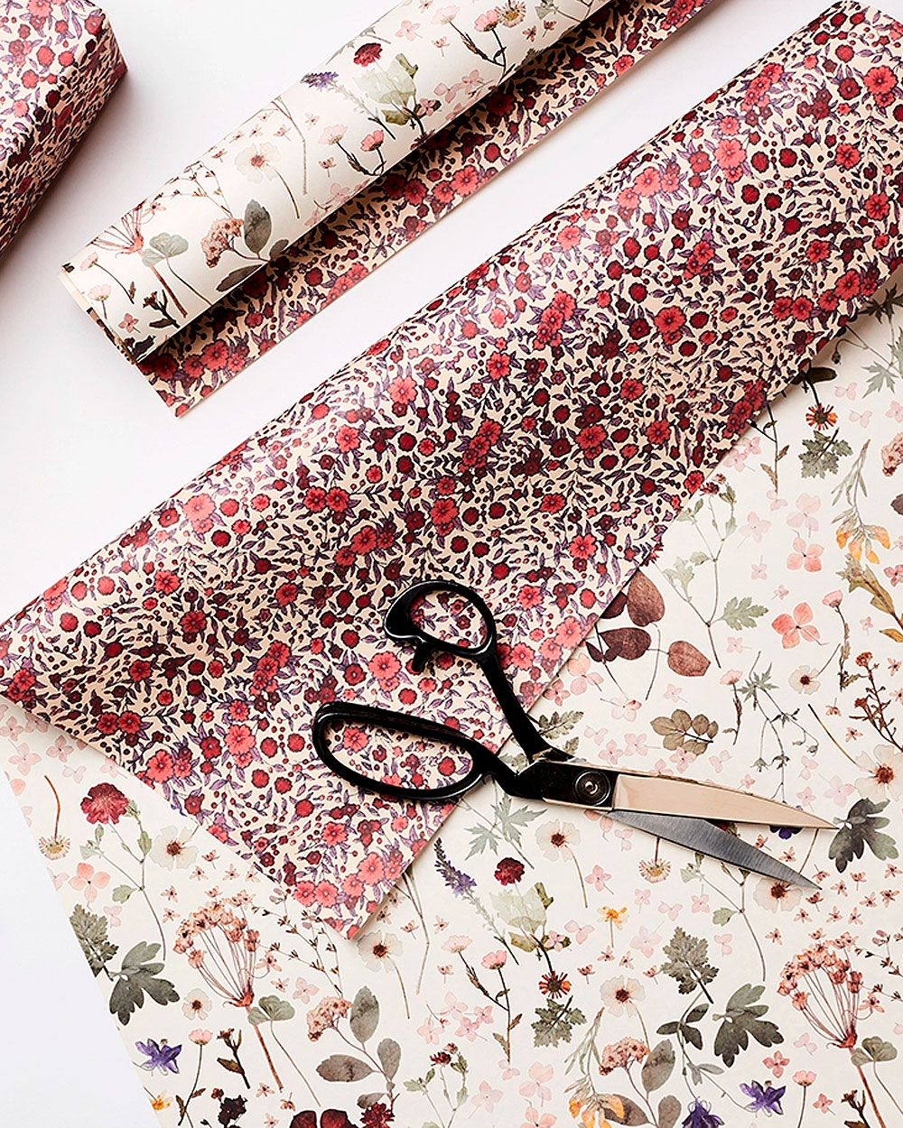 Wild Aster & Garden Floral Kaksipuoleiset Lahjapaperiarkit, 3kpl