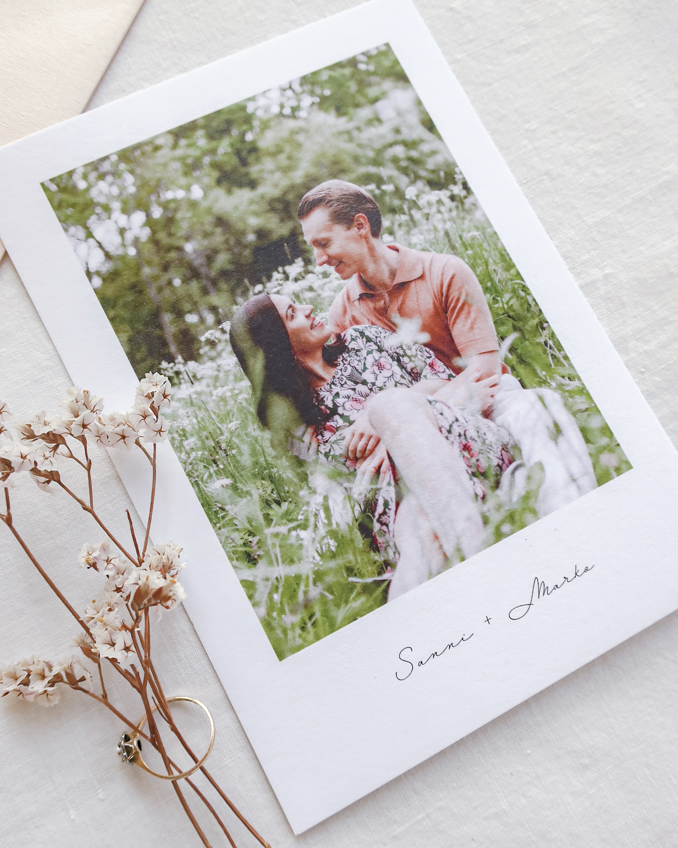 std_delicate_fiilis Delicate Save The Date