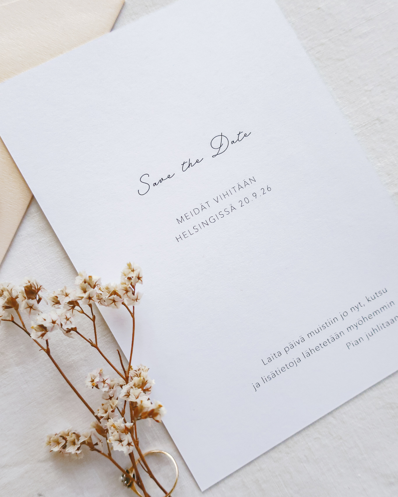 std_delicate_tausta Delicate Save The Date