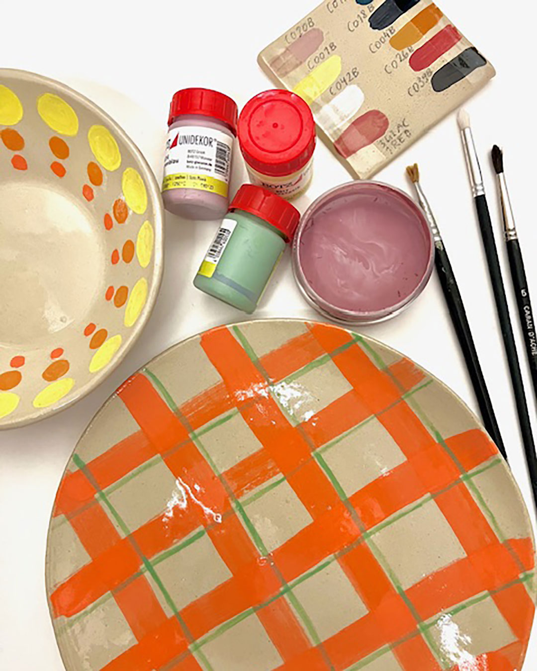 raaka_rå_keramiikan_maalaamista_1