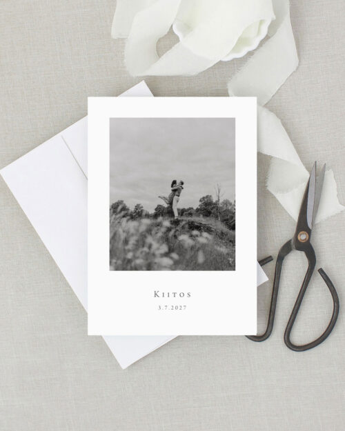 Modern polaroid Kiitoskortti